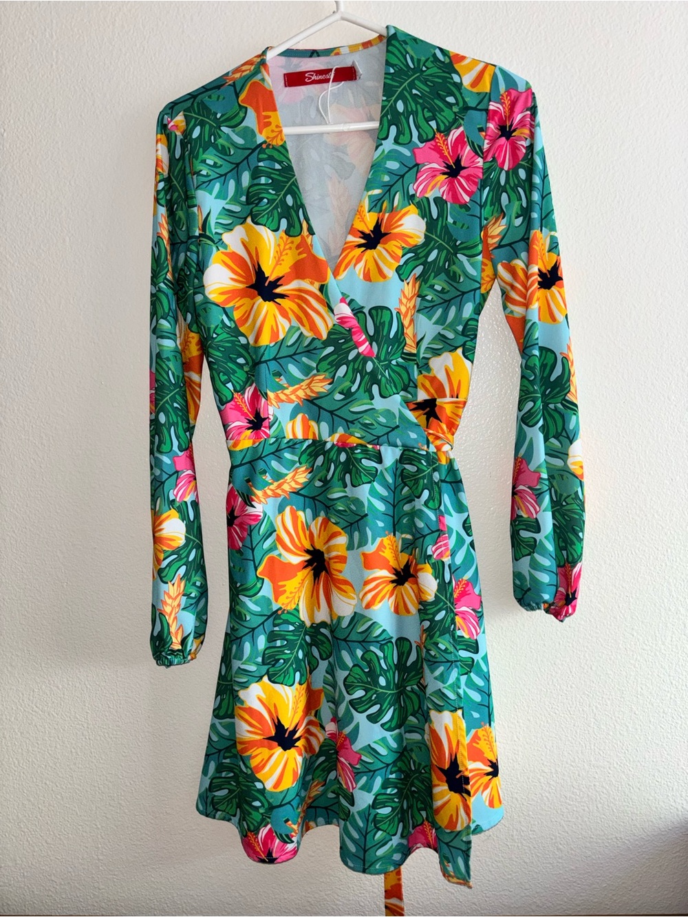 The Hibiscus Honeymoon - Floral Hawaiian Wrap Dress NWOT - Picture 3 of 6